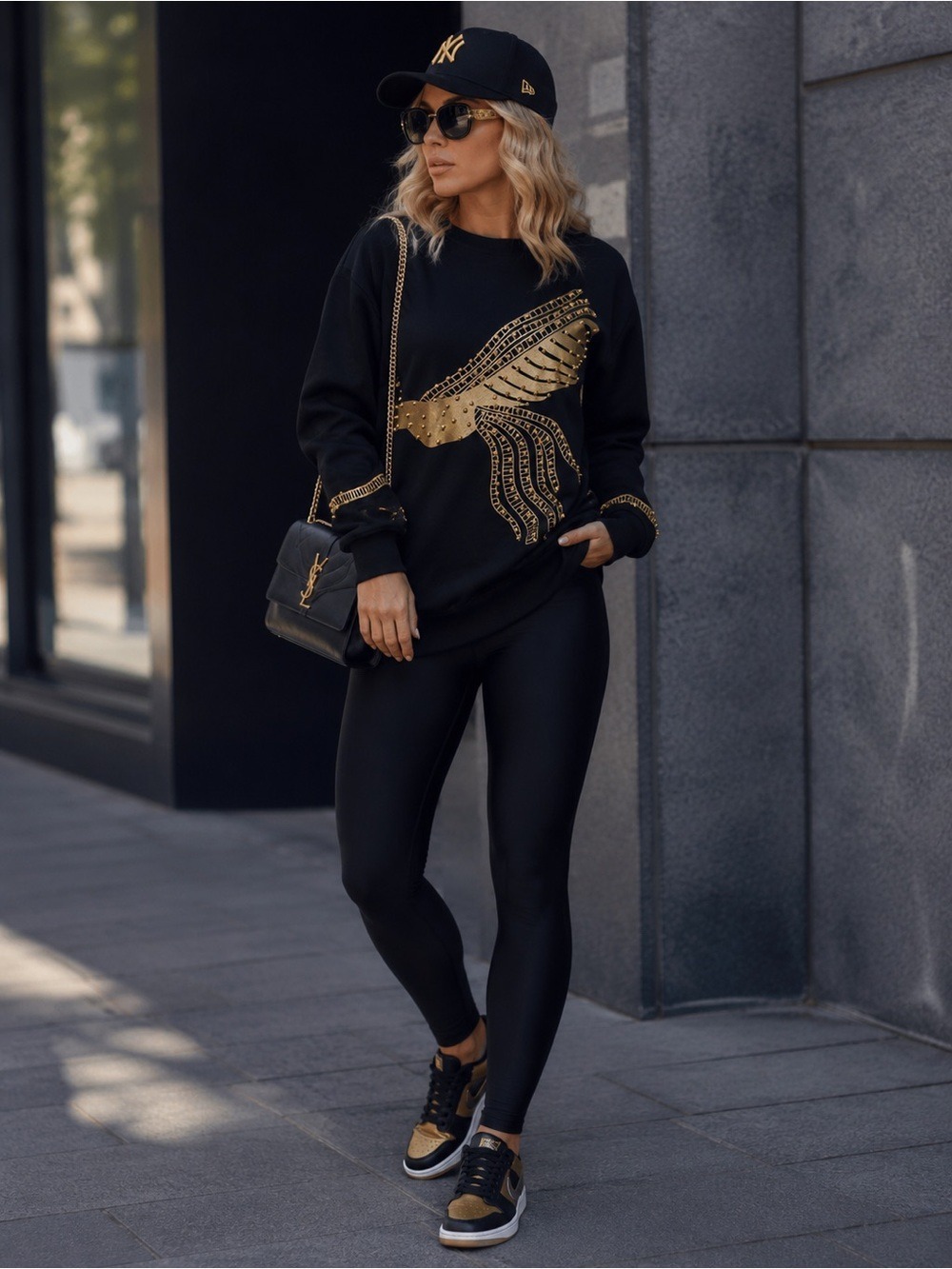 Women's Jane's Black Gold Embellished Bird sweatshirt L-XL